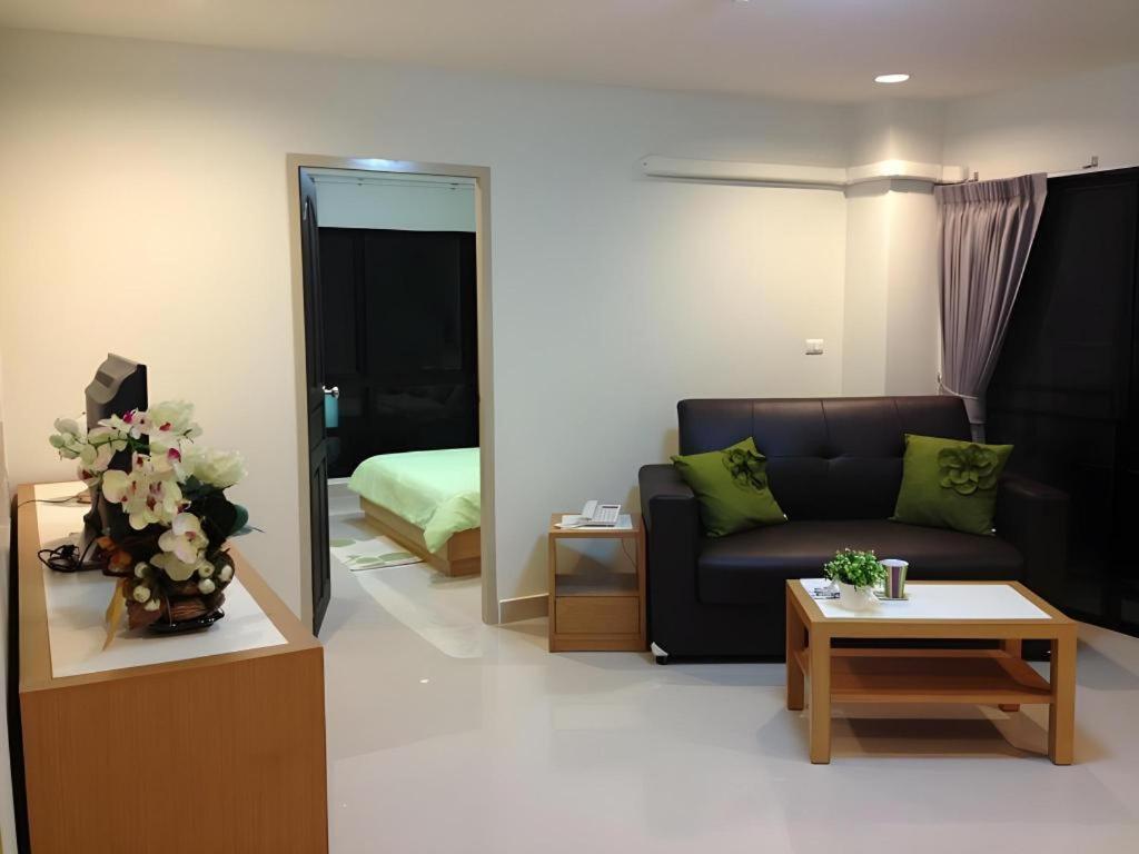 Ipremium Sukhumvit 81 Hotel Bangkok Exterior foto